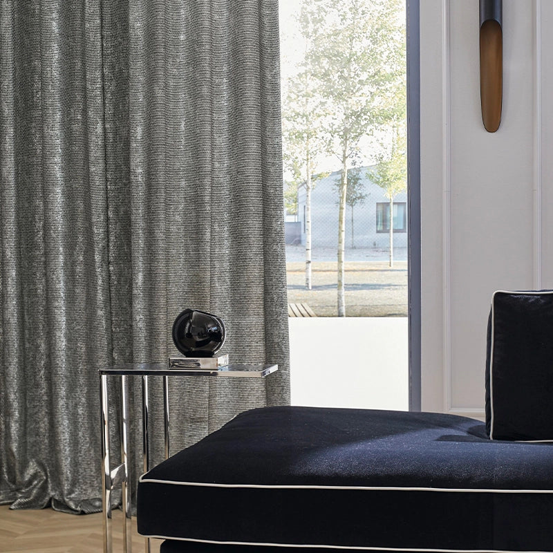Nizza – eleganter Vorhang nach Maß mit feinem Glanzmuster glamourös blickdicht Metallic
