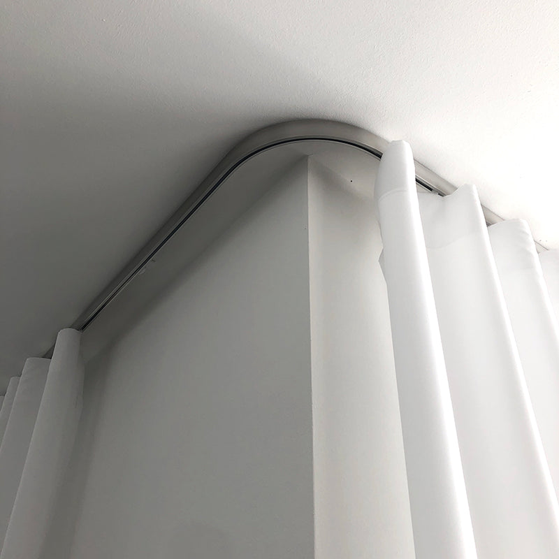 Interstil Sphäre – hochwertige 1-läufige Gardinenschiene zur Deckenmontage nach Maß