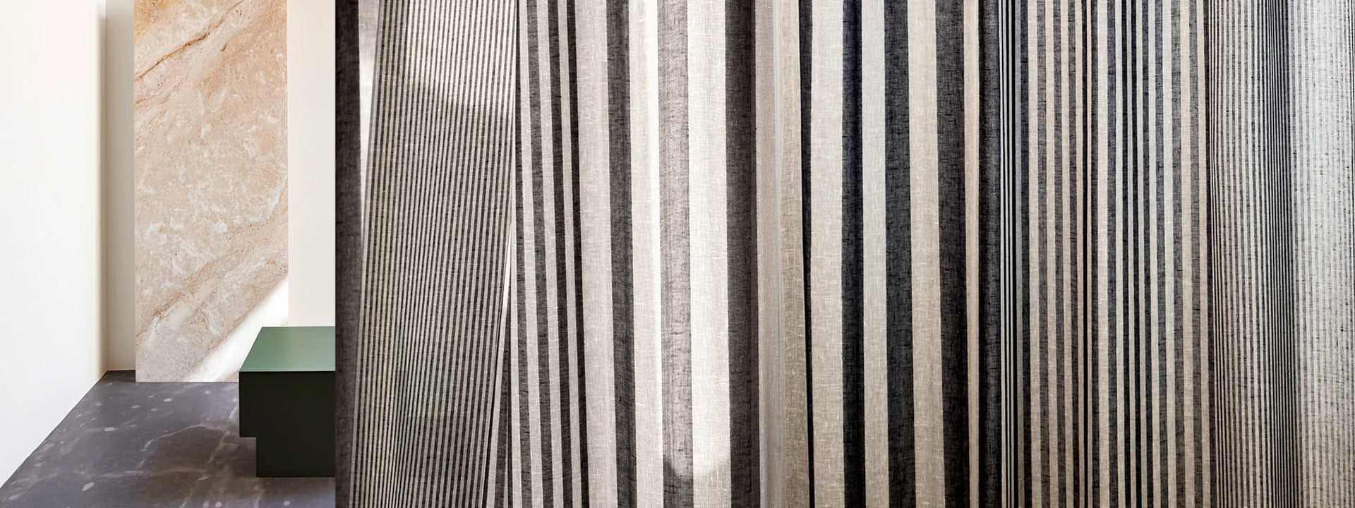 Gestreifte Gardinen & Vorhänge