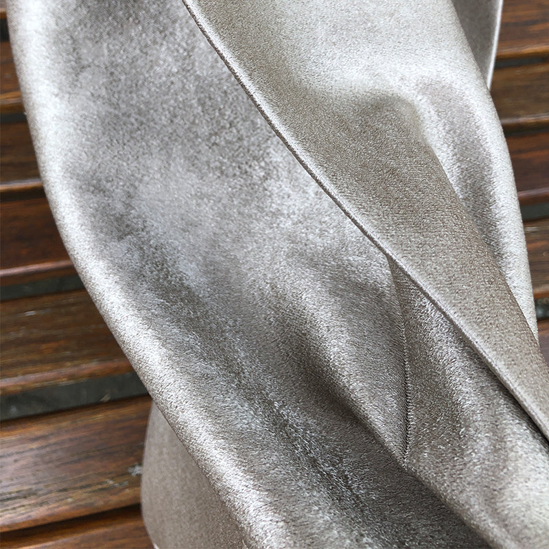 Full Moon – eleganter Verdunkelungsvorhang nach Maß mit edlem Metallic-Schimmer