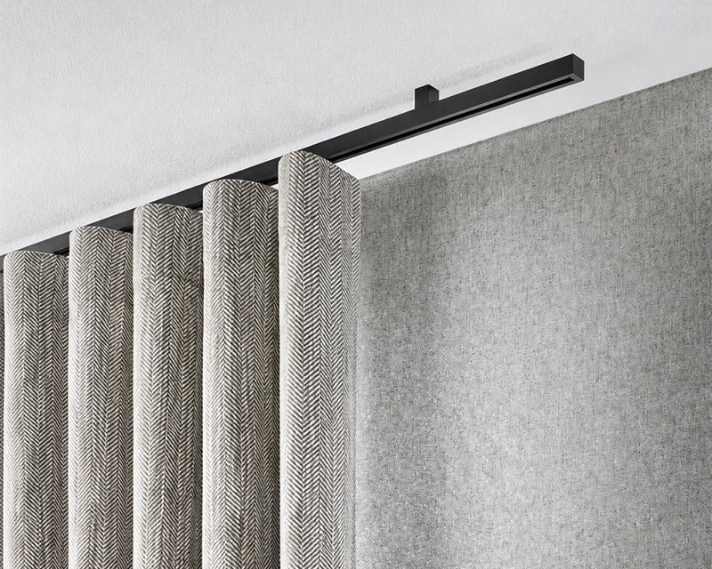 Interstil Cubus 1 – 1-läufige moderne quadratische Gardinenschiene 16mm Deckenmontage