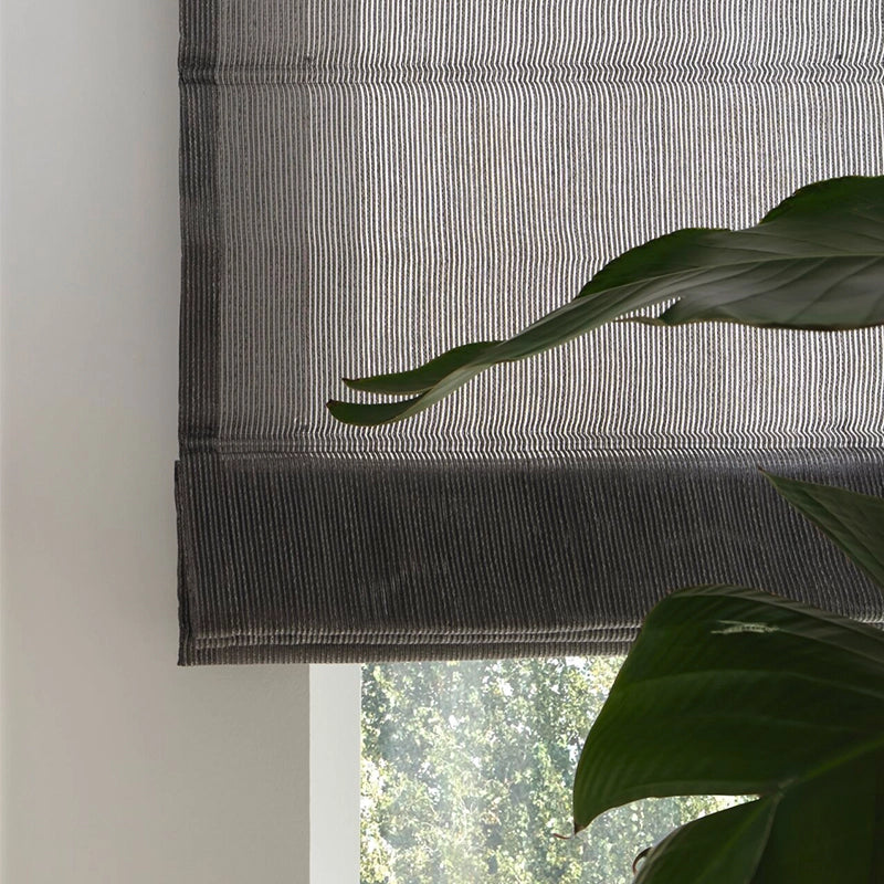 Halbtransparentes Raffrollo nach Maß – Charming Stripes mit filigranem Streifenmuster