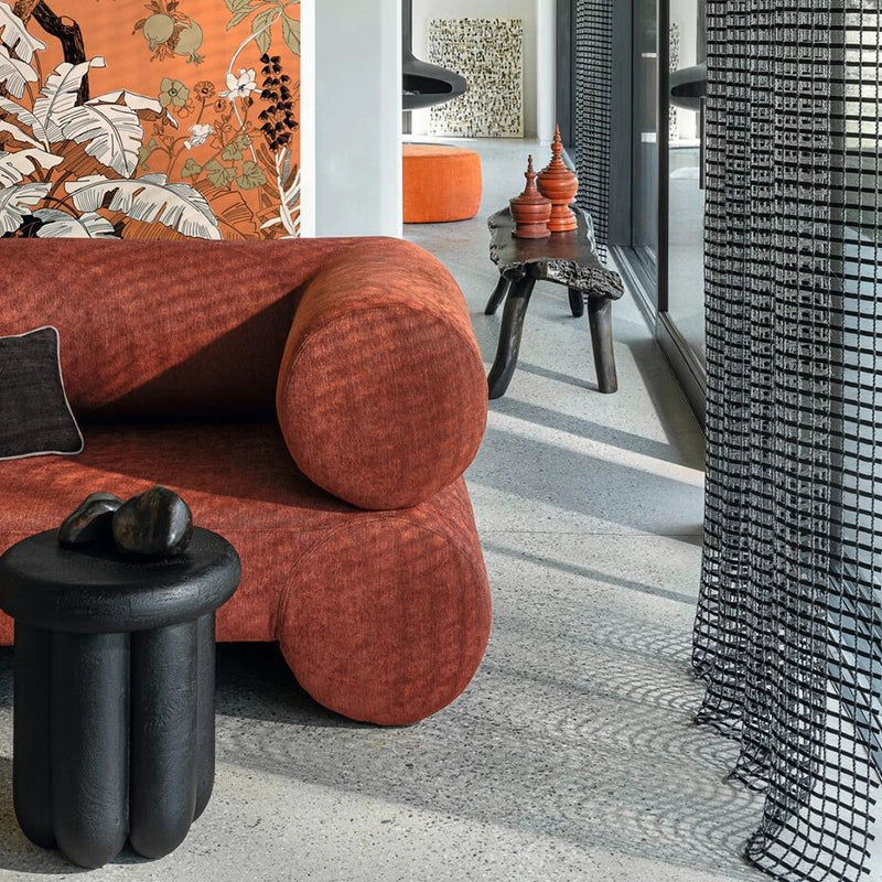 Chain Reaction – transparenter Design-Vorhang nach Maß mit architektonischer Netzstruktur