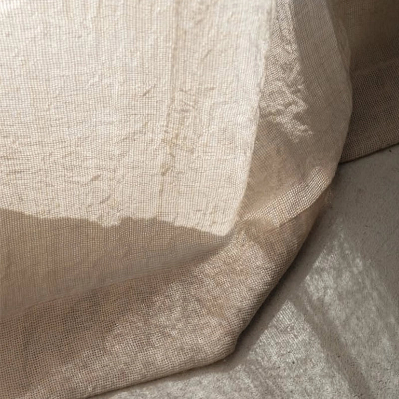 Ever On – halbtransparenter Inbetween Vorhang mit lässiger Natürlichkeit nach Maß
